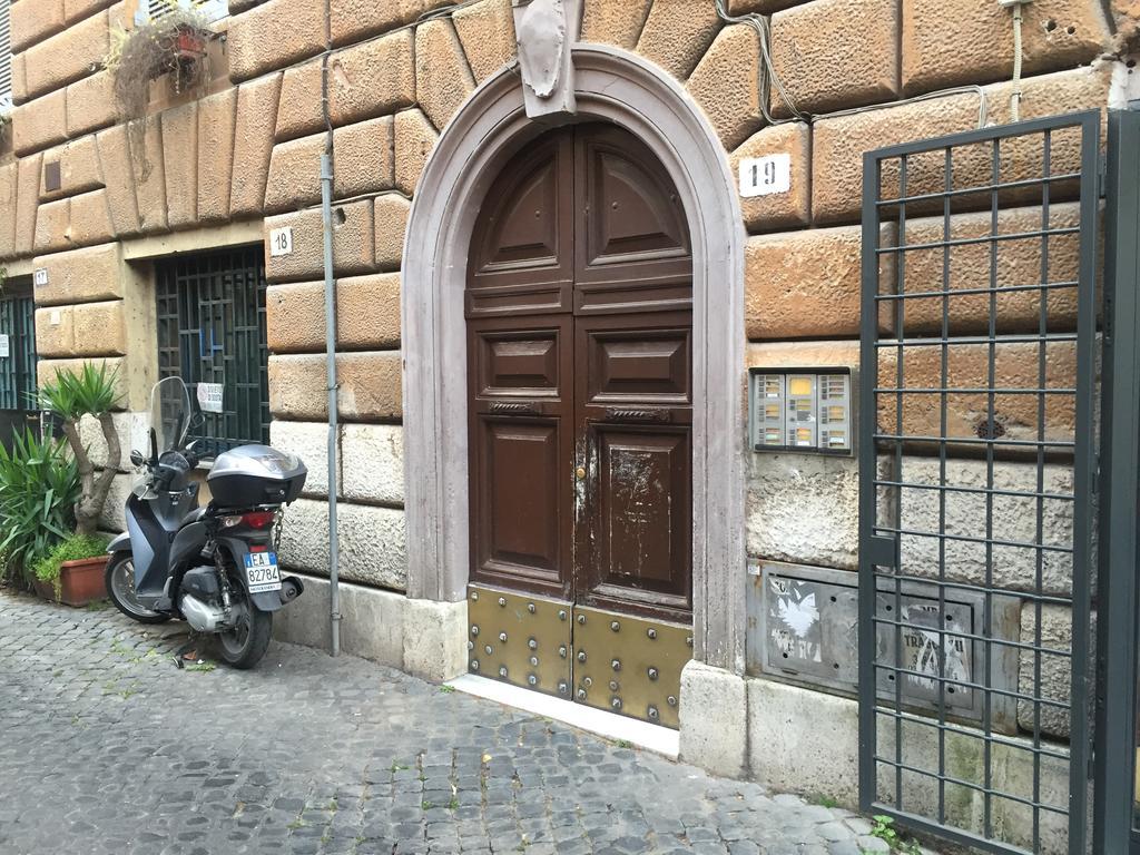 Riari Trastevere Apartment Рим Екстер'єр фото